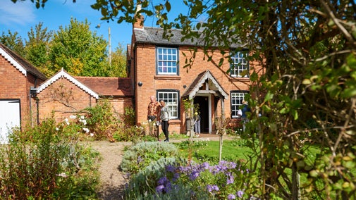 The cottage in autumn
